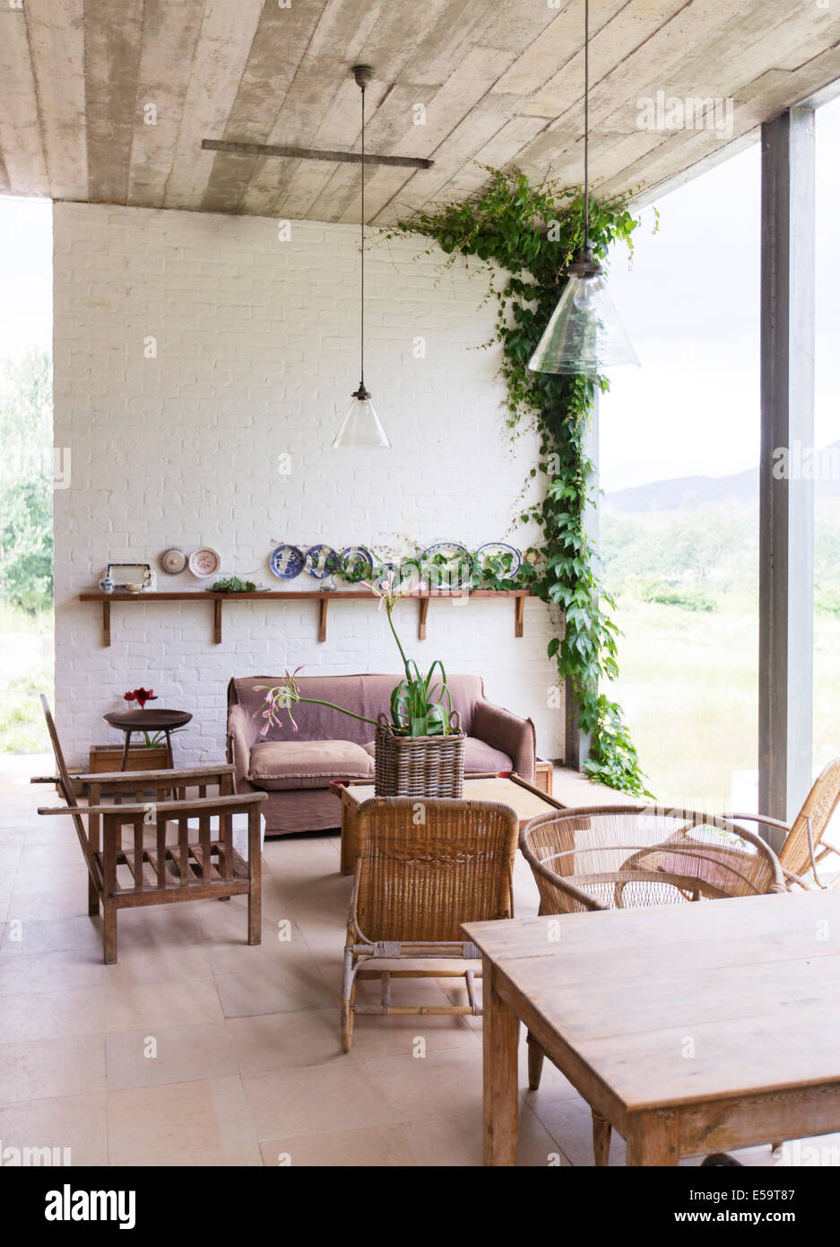 Außenstuhl Stockfotos und -bilder Kaufen - Alamy