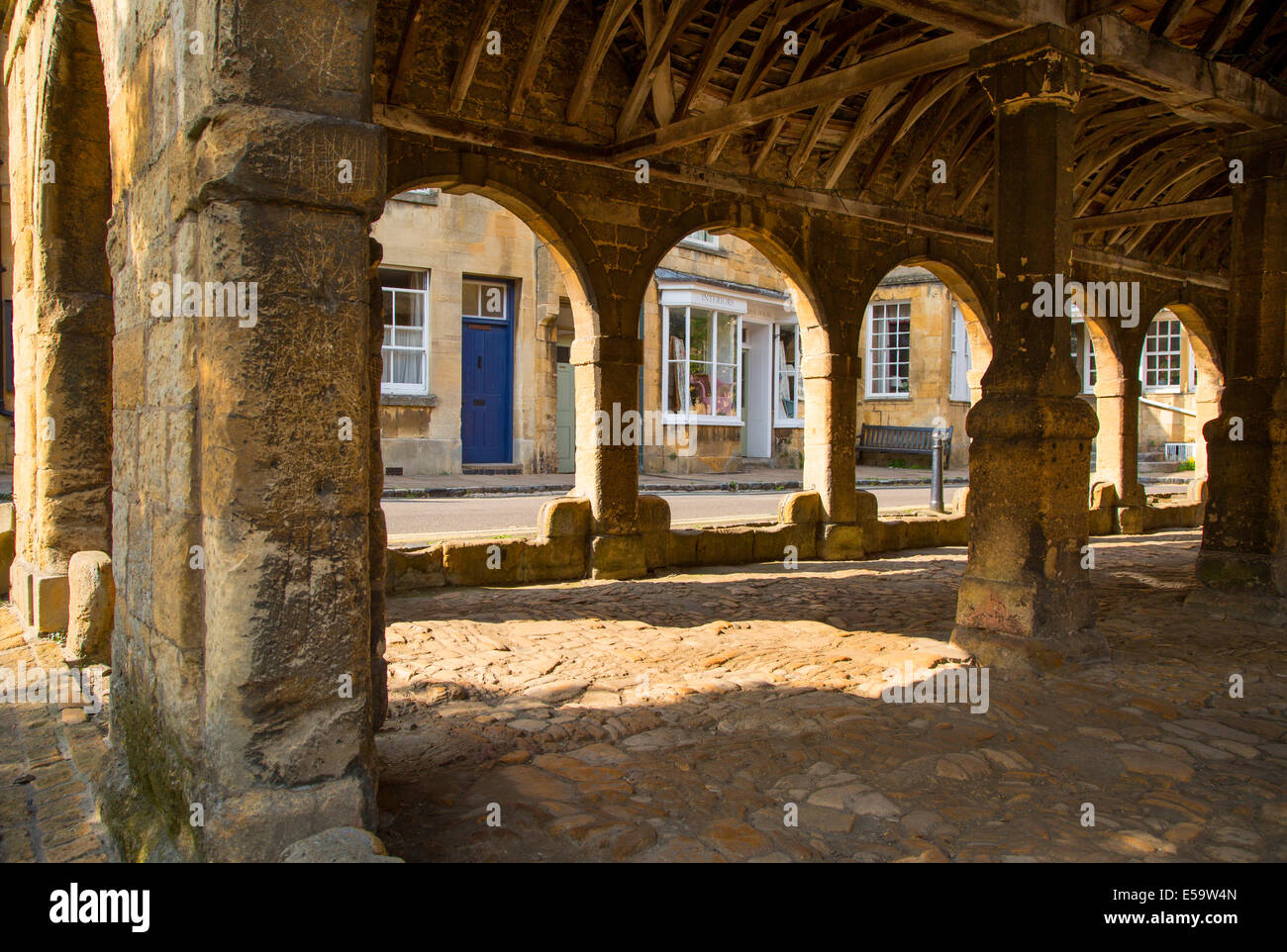 Stein-Markthalle - 1627 in Chipping Campden, Gloucester, England gebaut Stockfoto