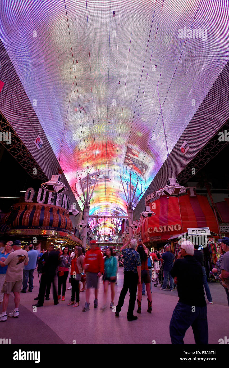 Obenliegende Lichtshow am alten Strip Fremont Street Las Vegas Nevada, USA. Stockfoto