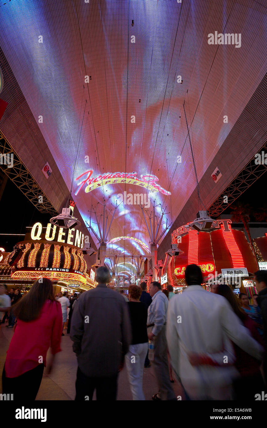 Obenliegende Lichtshow am alten Strip Fremont Street Las Vegas Nevada, USA. Stockfoto