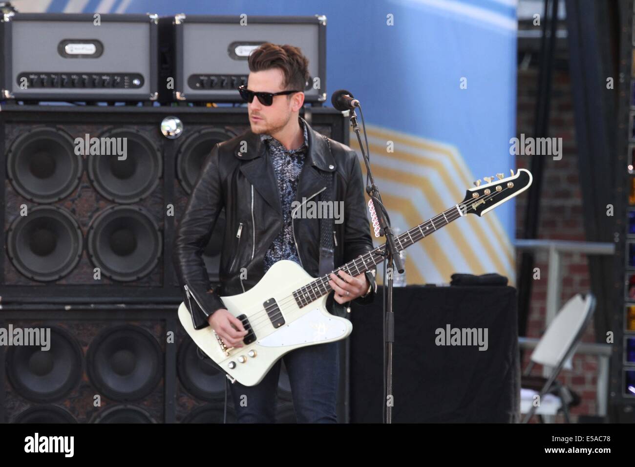 New York, New York, USA. 25. Juli 2014. Kings of Leon führen für Good Morning America Konzertreihe in zentralen Park.Photos durch Fotos Inc. Credit: Bruce Cotler/Globe Fotos/ZUMA Draht/Alamy Live News Stockfoto