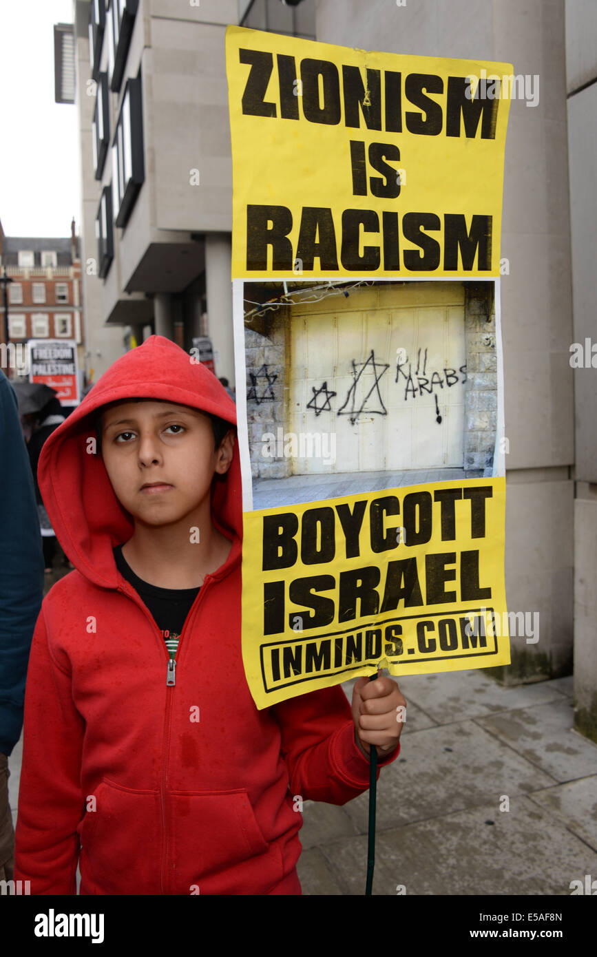 London, UK. 25. Juli 2014. Tausende, meist aus der muslimischen Gemeinschaft vereint, der Al Quds Tag London 2014 zu marschieren, universelle Tag zur Unterstützung der Unterdrückten gegen die Unterdrückten in Unterstützung der Vereinten für Palästina, der US-Botschaft in London. Bildnachweis: Siehe Li/Alamy Live News Stockfoto