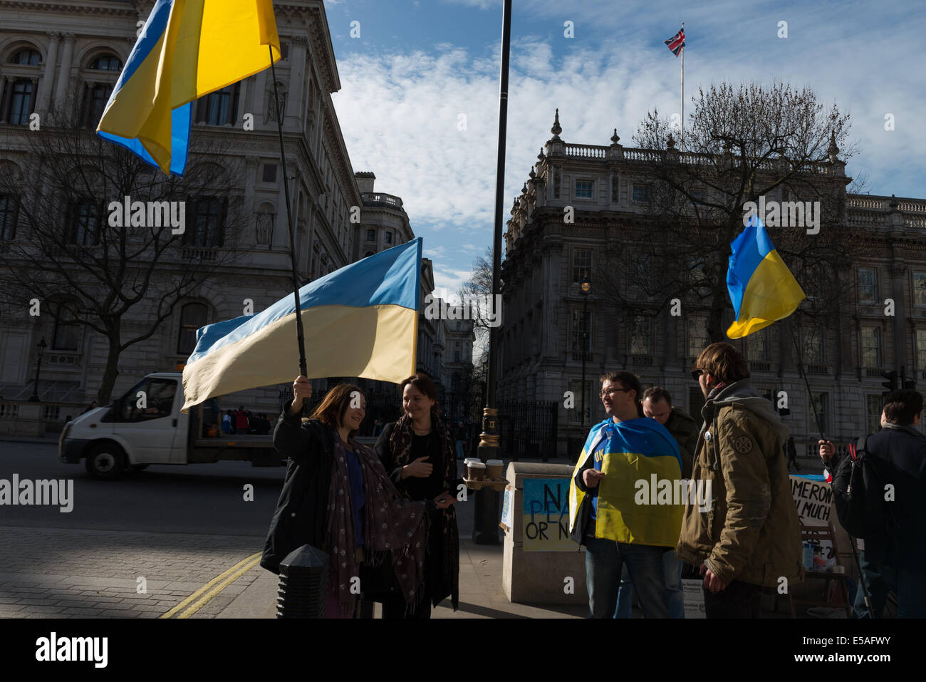 London: Ukrainer halten 24-Stunden-Protest vor Downing Street Stockfoto