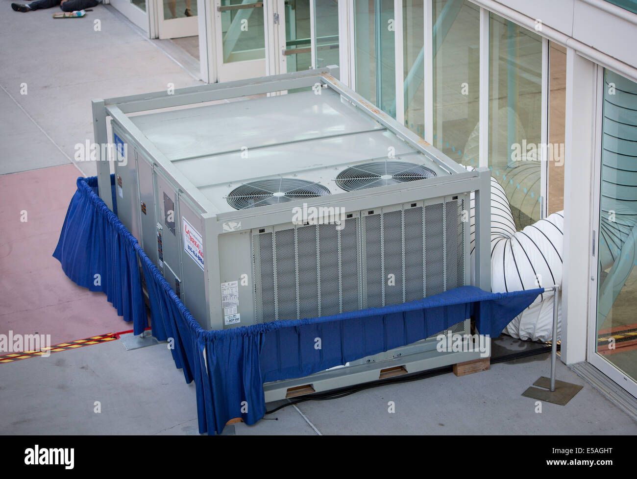 Mobile Klimaanlage auf der Comic-Con, ein jährlich Ausstellung über Anime, Manga, Comics, Videospielen usw. im Juli 2014. Stockfoto