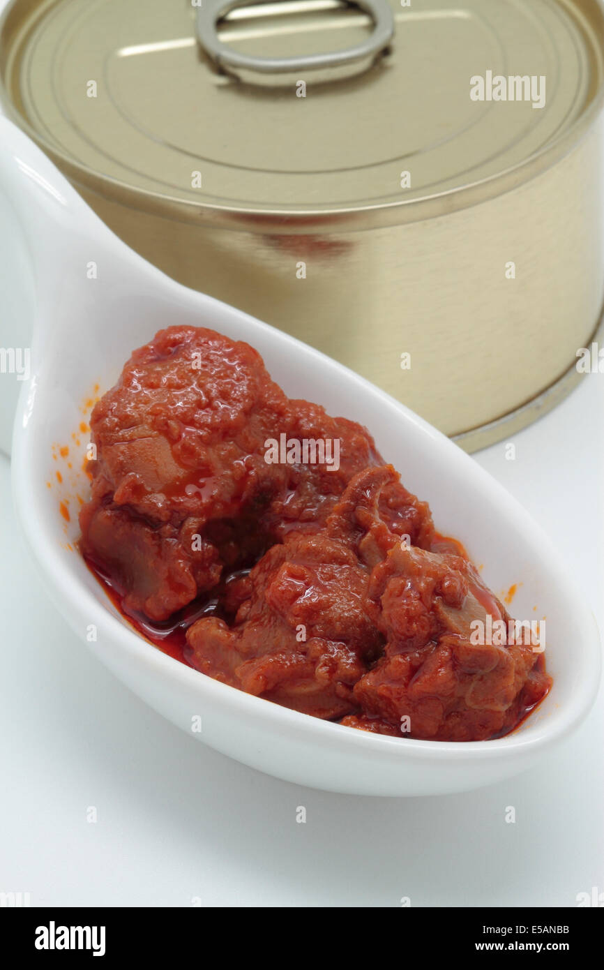 Tinned squid package -Fotos und -Bildmaterial in hoher Auflösung – Alamy