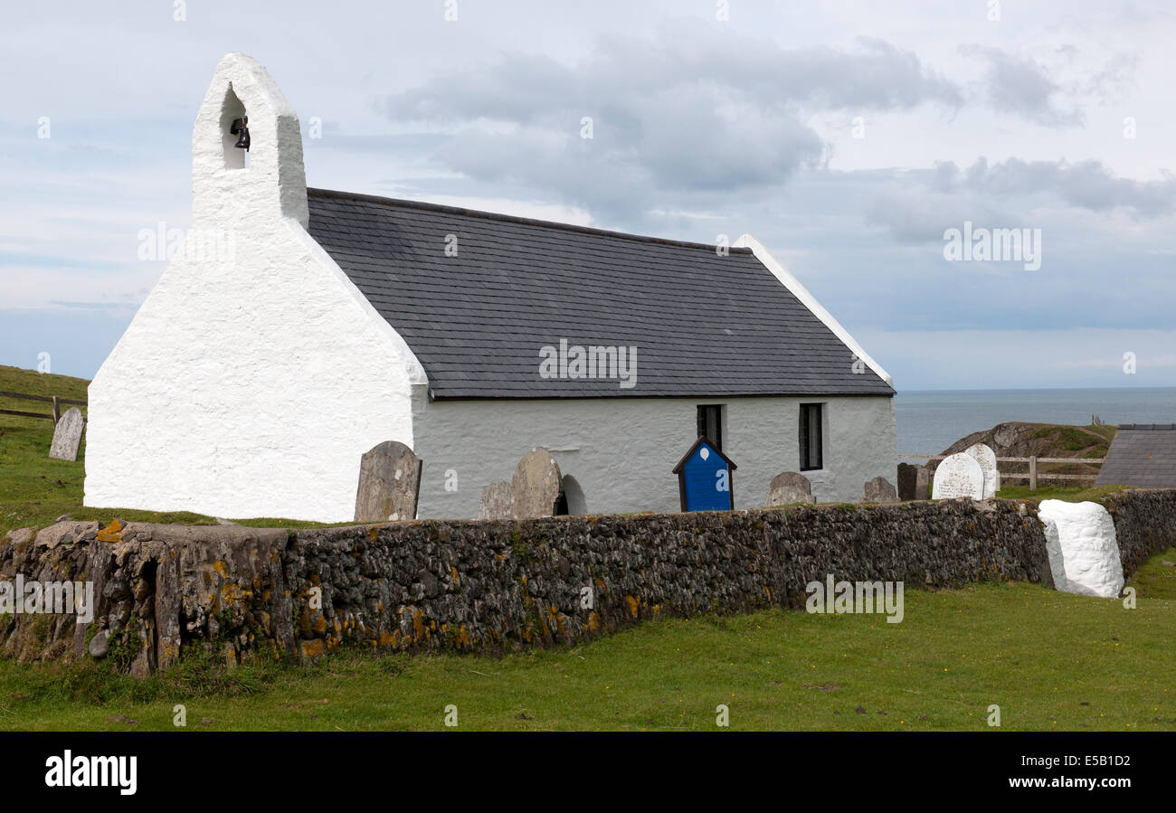 Die Kirche des Heiligen Kreuzes, Mwnt, Cardigan Bay, Ceredigion, Wales, UK. Stockfoto