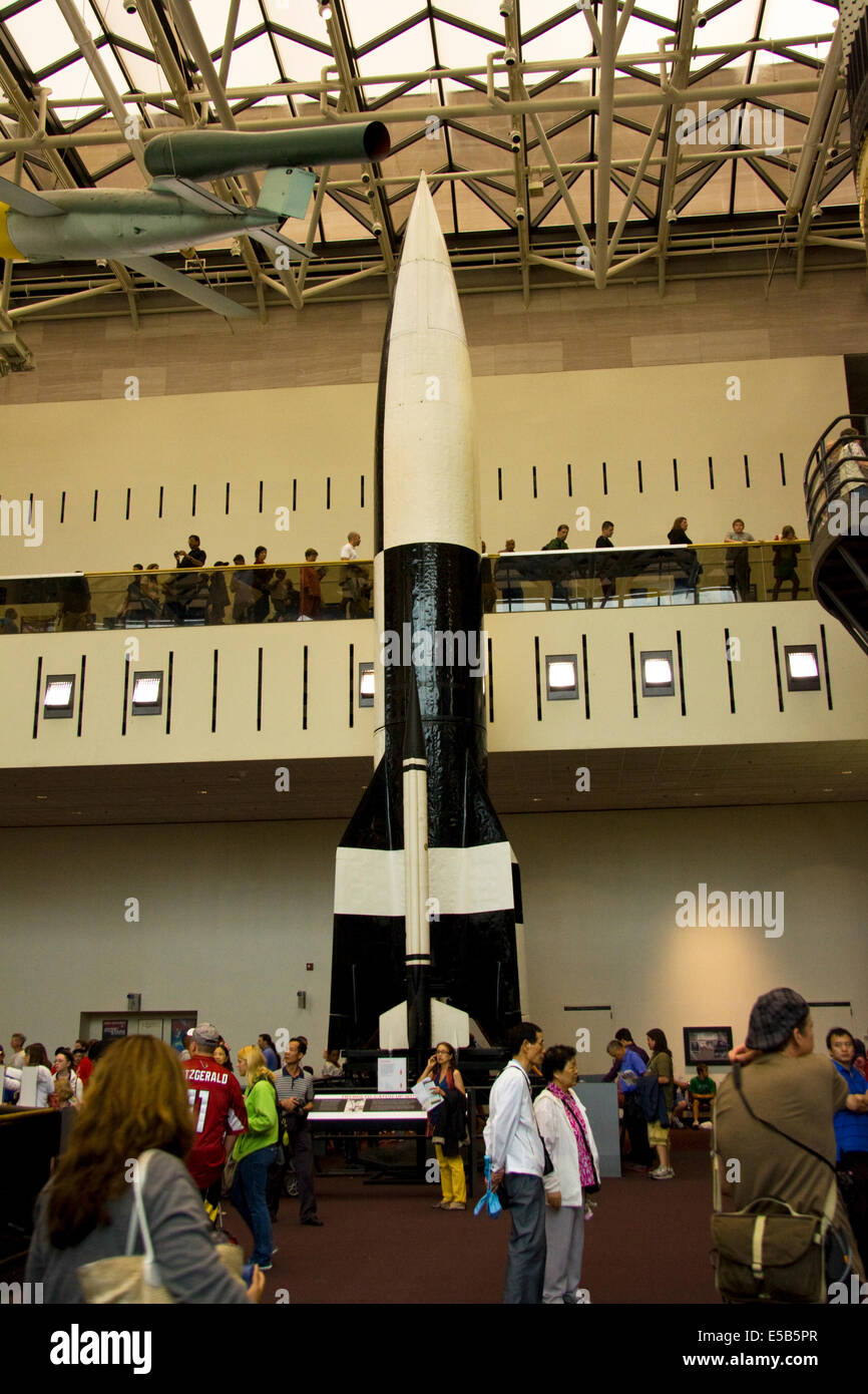 Deutsche V2Rakete. Erste erfolgreiche Lancierung von Peenemünde