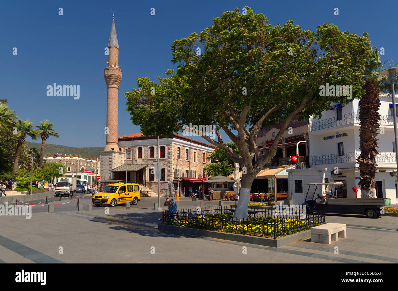 Das Zentrum von Bodrum und Moschee, Provinz Mugla, Türkei Stockfoto