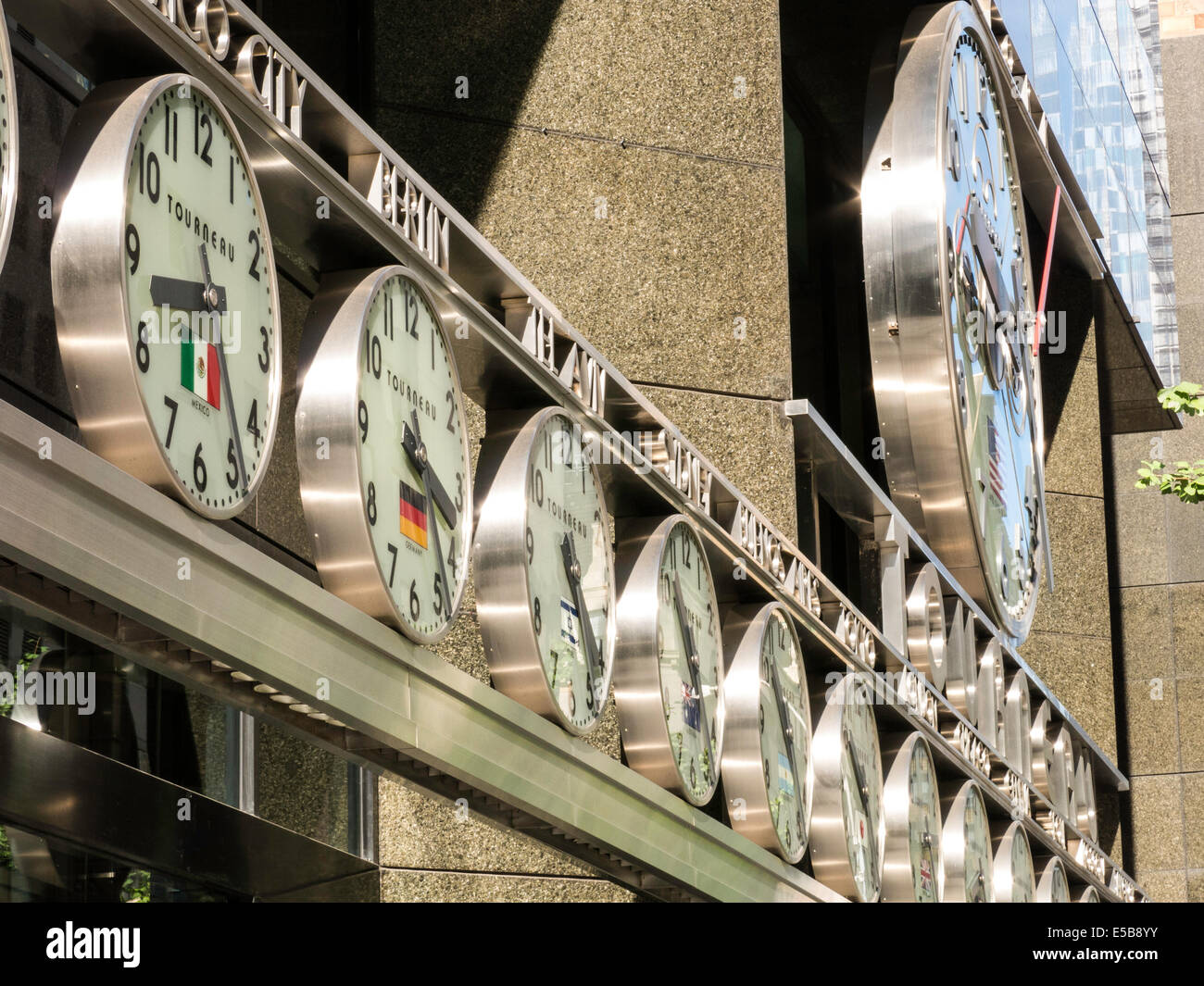 Tourneau Luxury Watch Retailer an der 12 East 57. Street in NYC, USA 2013 Stockfoto