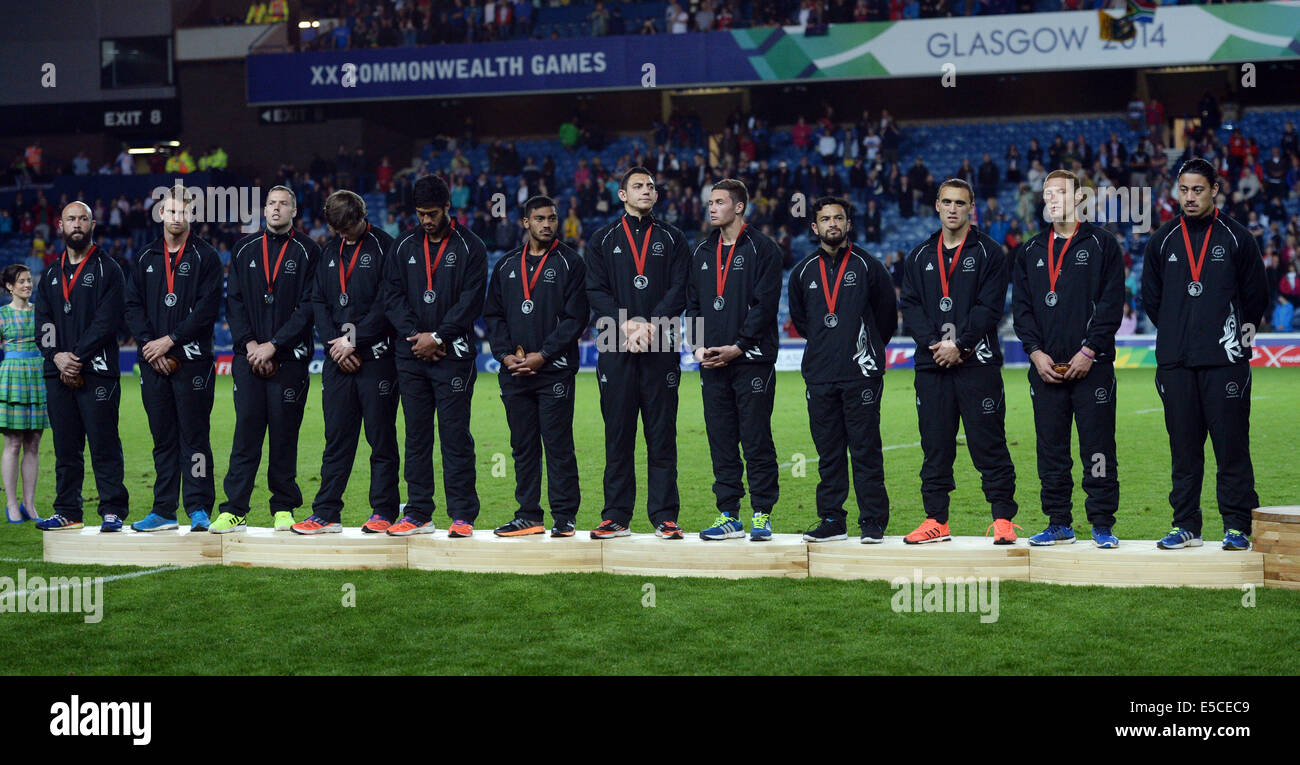 Ibrox Stadium, Glasgow, Schottland, Großbritannien. 27. Juli 2014. New Zealand Sevens Spieler auf dem Podium mit ihren Silbermedaillen. Rugby Sevens im Ibrox Stadium. Glasgow Commonwealth Games 2014. Bildnachweis: Aktion Plus Sport/Alamy Live-Nachrichten Stockfoto