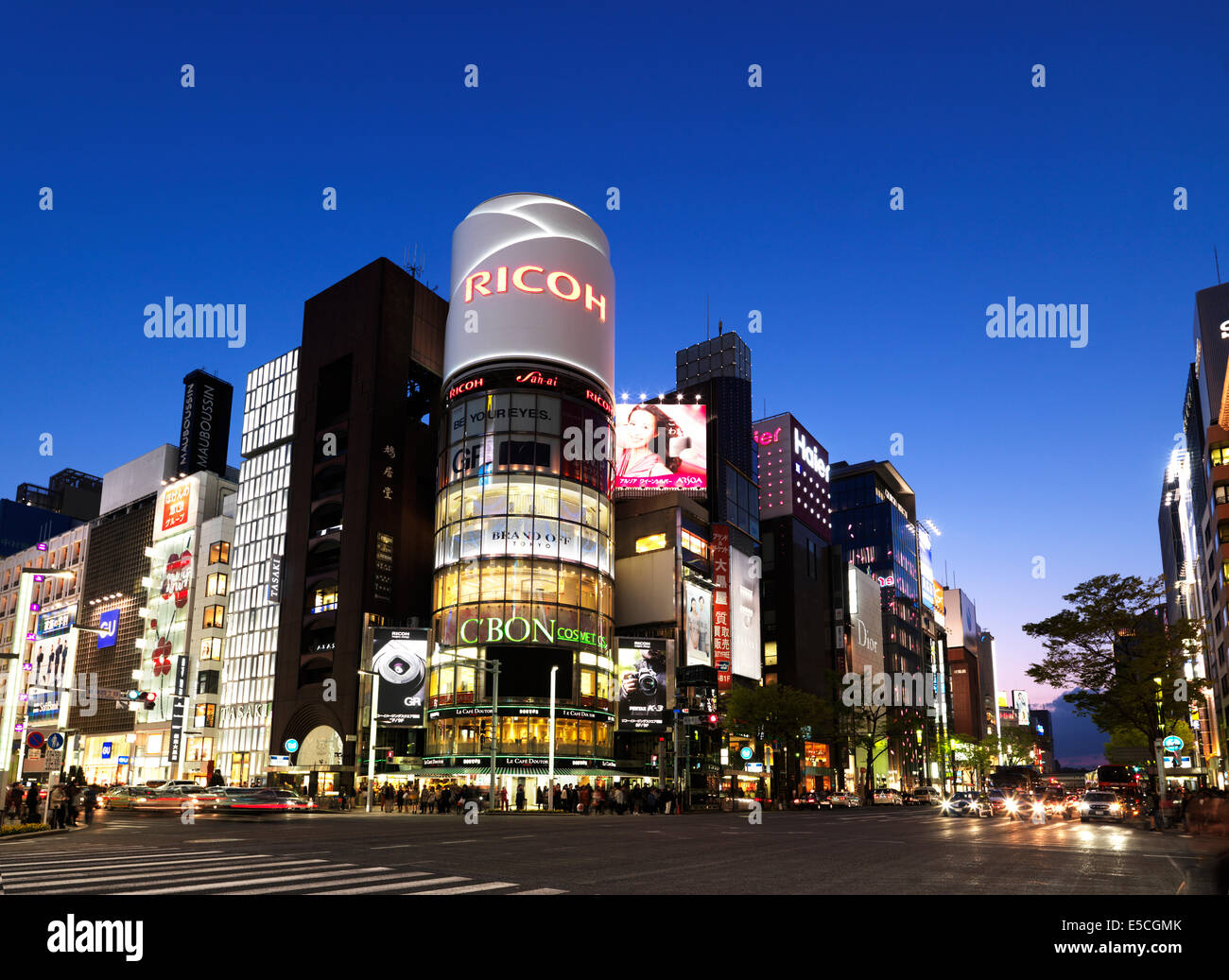 Lizenz und Drucke bei MaximImages.com - Ginza, Tokio, Japan Reise Stock Foto Stockfoto