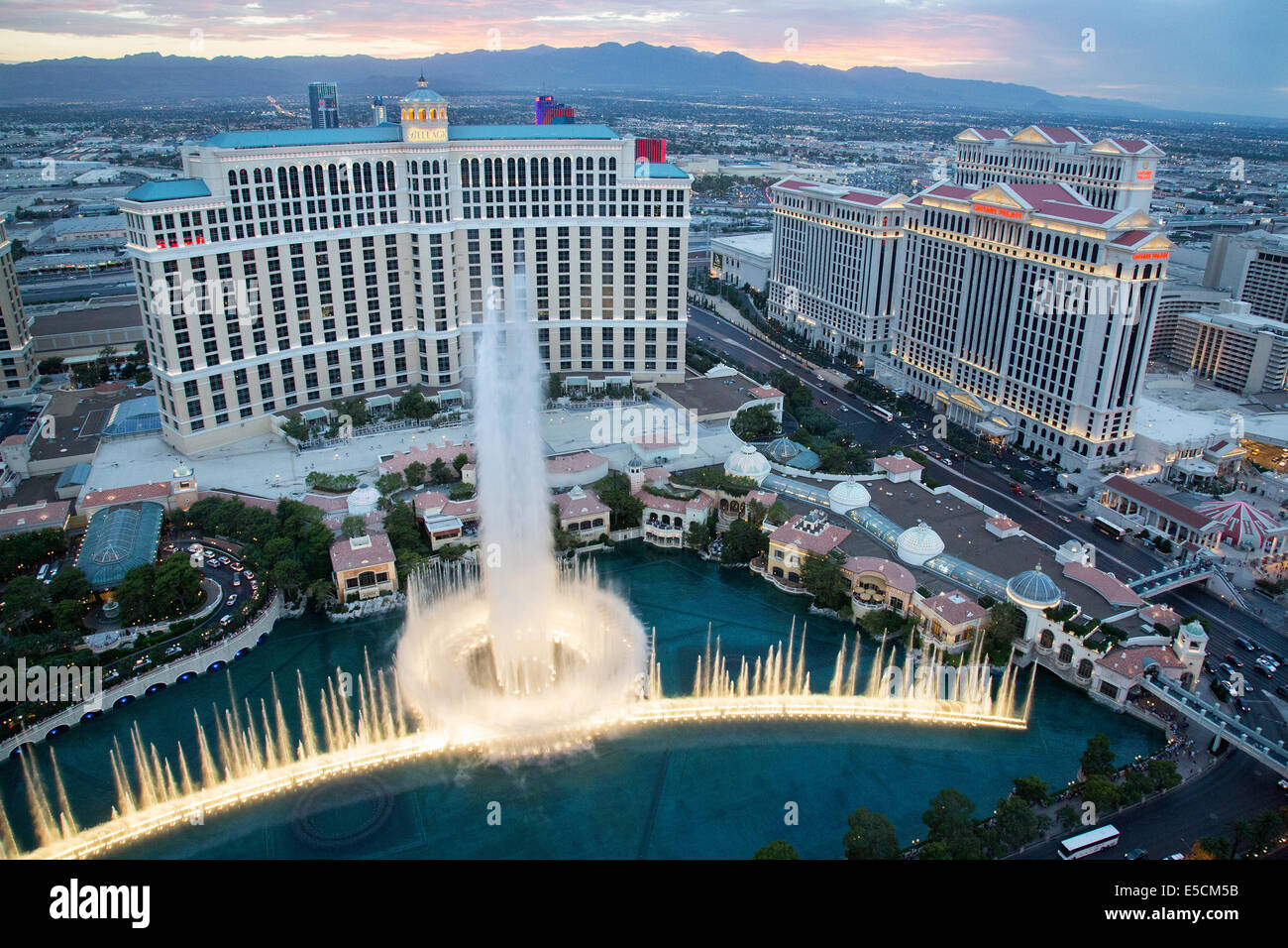 Das Luxushotel Bellagio Casino und Brunnen auf dem Las Vegasstreifen in Paradies, Nevada. Stockfoto