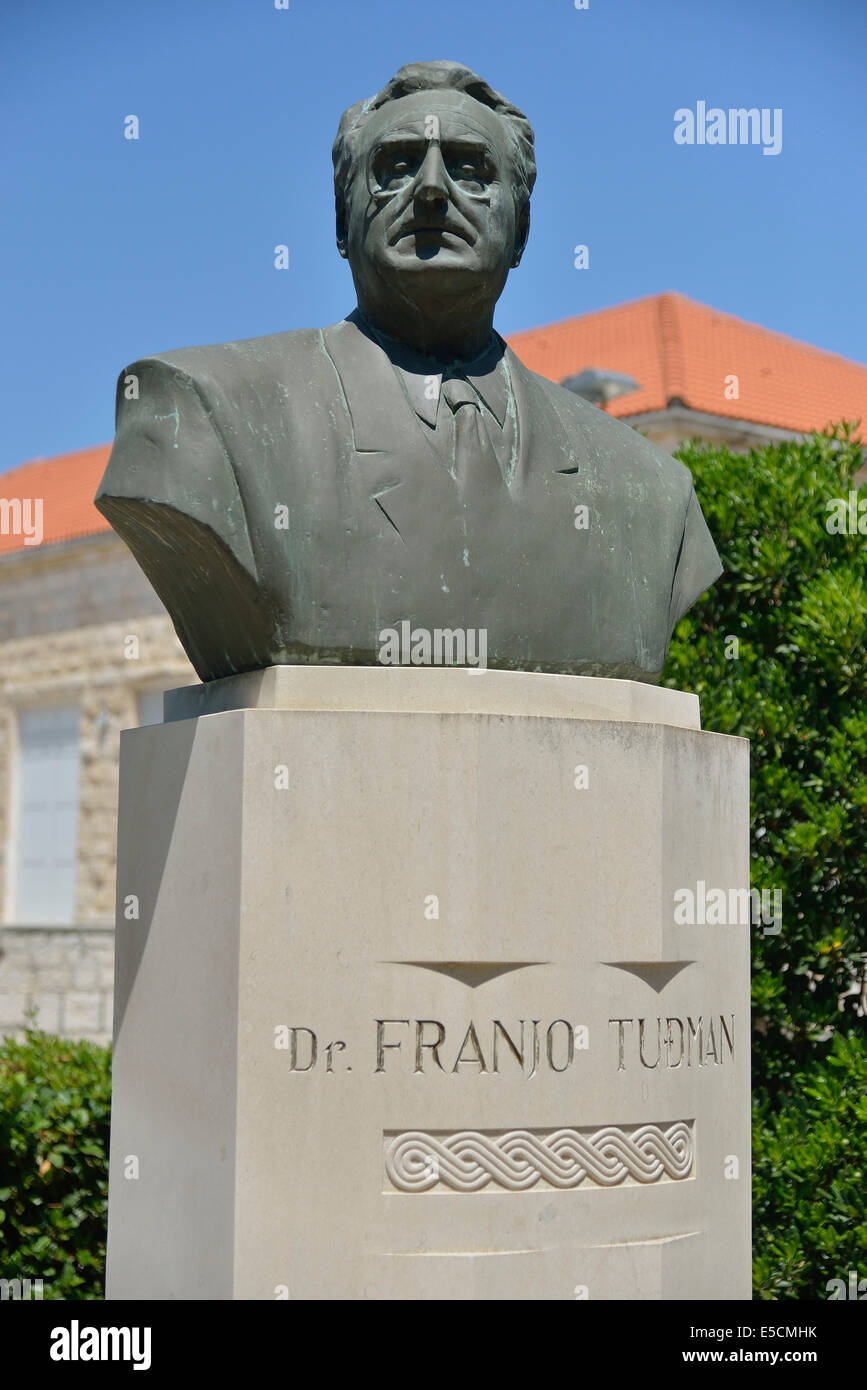 Büste von Franjo Tuđman, erster Präsident von Kroatien, 1990-1999, Selca, Brac, Dalmatien, Kroatien Stockfoto