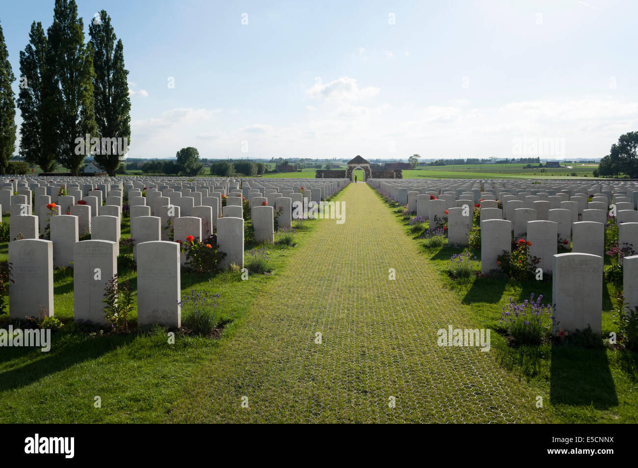 Tyne Cot Friedhof für die Toten des ersten Weltkrieges, Zonnebeke, Belgien Stockfoto