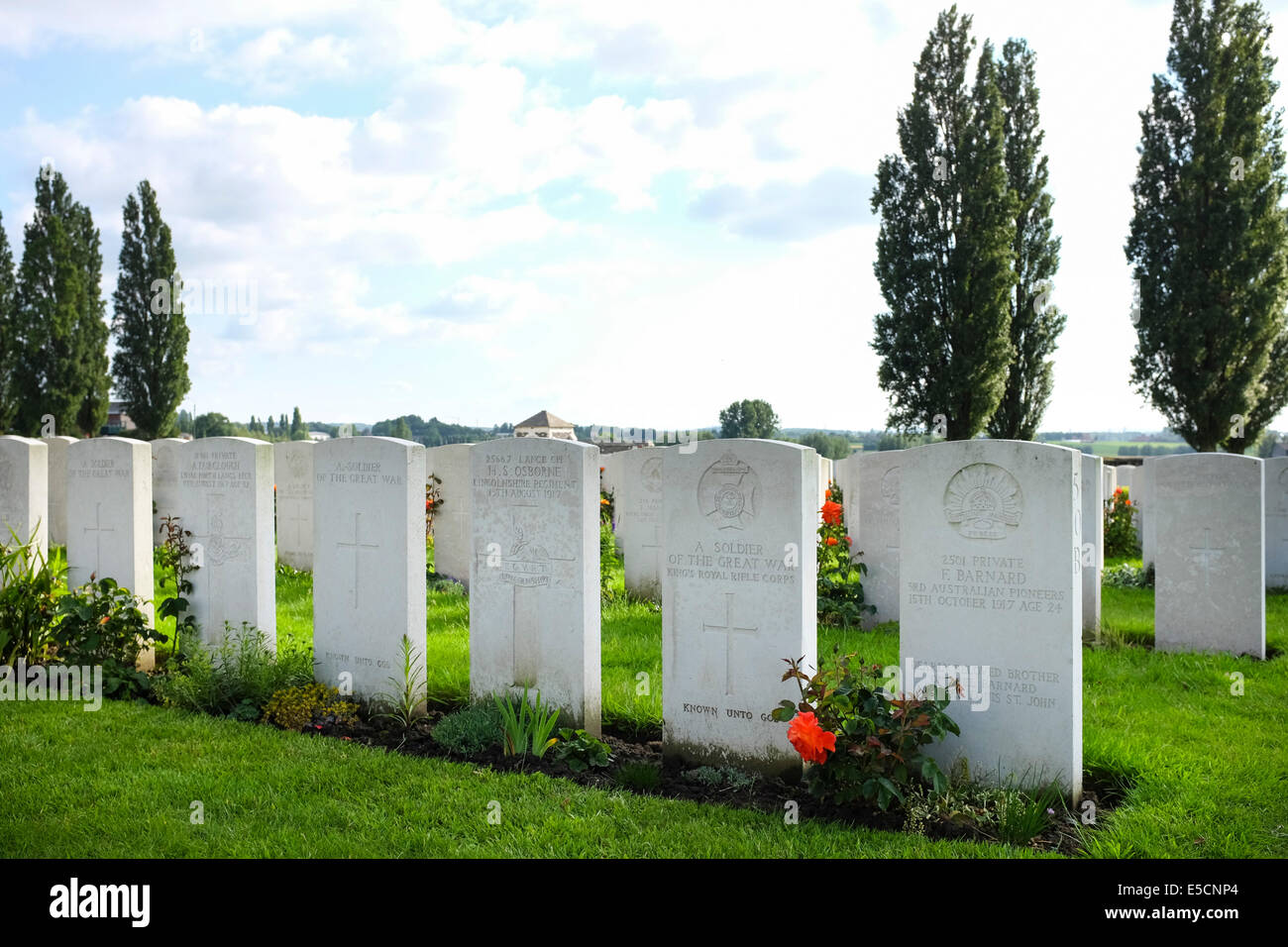 Tyne Cot Friedhof für die Toten des ersten Weltkrieges, Zonnebeke, Belgien Stockfoto