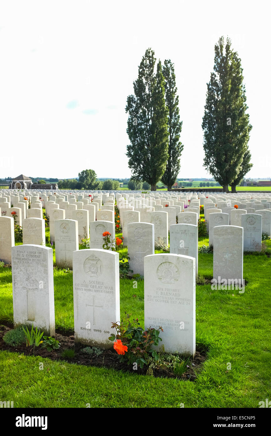 Tyne Cot Friedhof für die Toten des ersten Weltkrieges, Zonnebeke, Belgien Stockfoto
