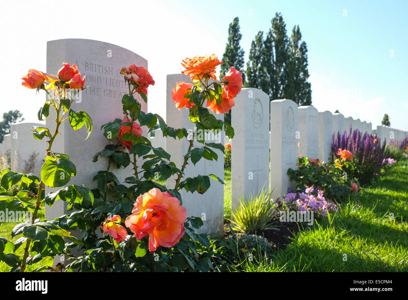 Tyne Cot Friedhof für die Toten des ersten Weltkrieges, Zonnebeke, Belgien Stockfoto