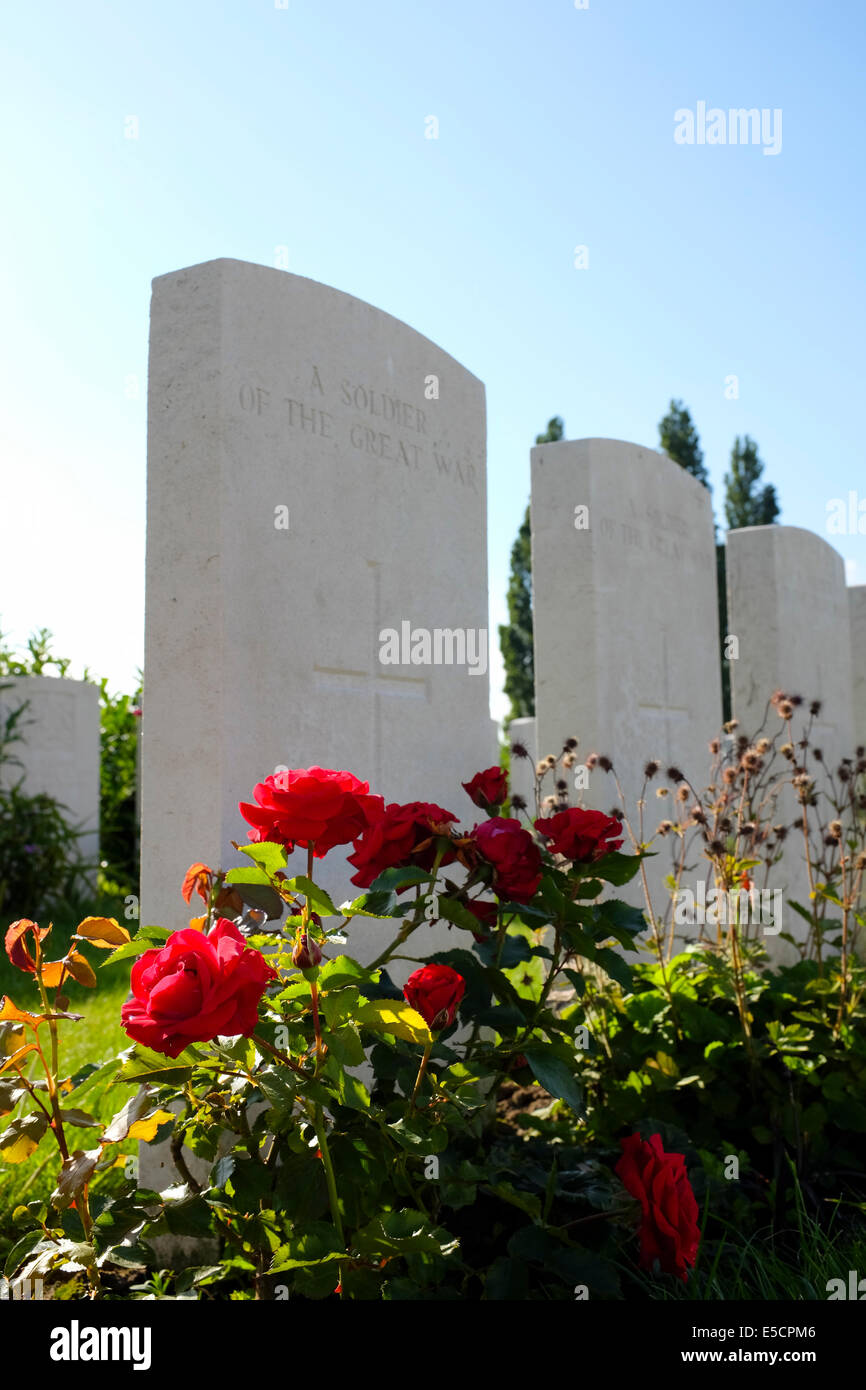 Tyne Cot Friedhof für die Toten des ersten Weltkrieges, Zonnebeke, Belgien Stockfoto