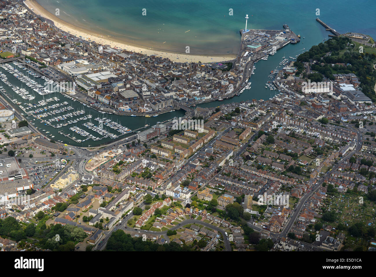 Eine Luftaufnahme des Dorset Stadt von Weymouth konzentriert sich auf das Stadtgebiet Zentrum und Hafen Stockfoto
