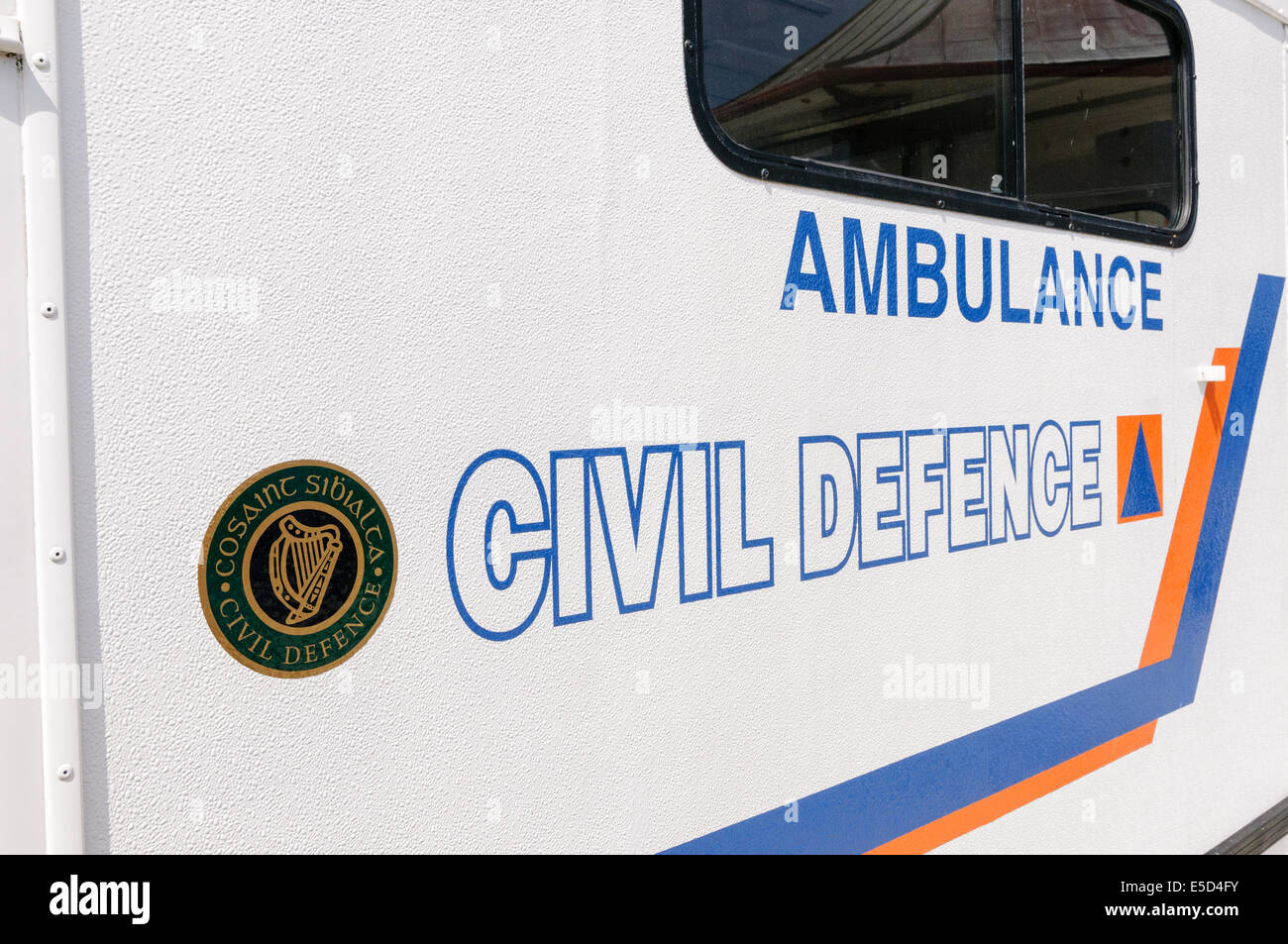Irische Zivilschutz Krankenwagen Stockfoto