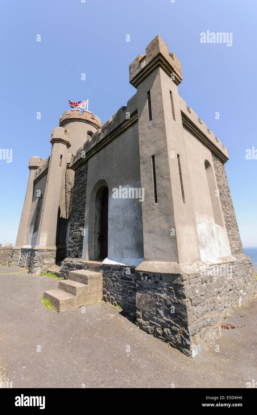 Der Graben (Motte), Donaghadee in 1818 zum Speichern von Sprengstoffen verwendet in den Bau des Hafens gebaut. Stockfoto
