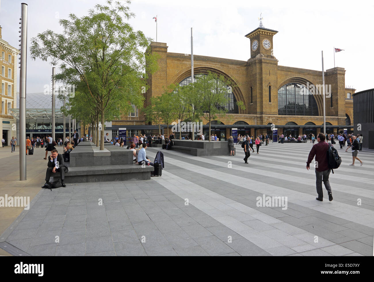 Kings Cross Station, London, England. Die Endstation für UK East Coast Mainline Züge. Zeigt die ursprüngliche Fassade gebaut in1852 Stockfoto