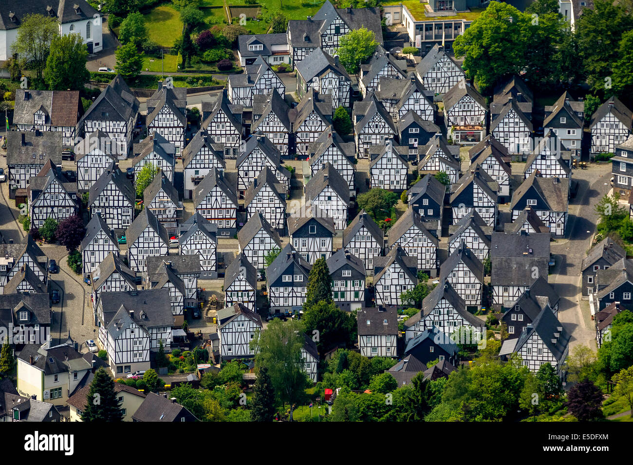 Antenne zu sehen, Fachwerkhäuser, Alter Flecken, Altstadt, Freudenberg