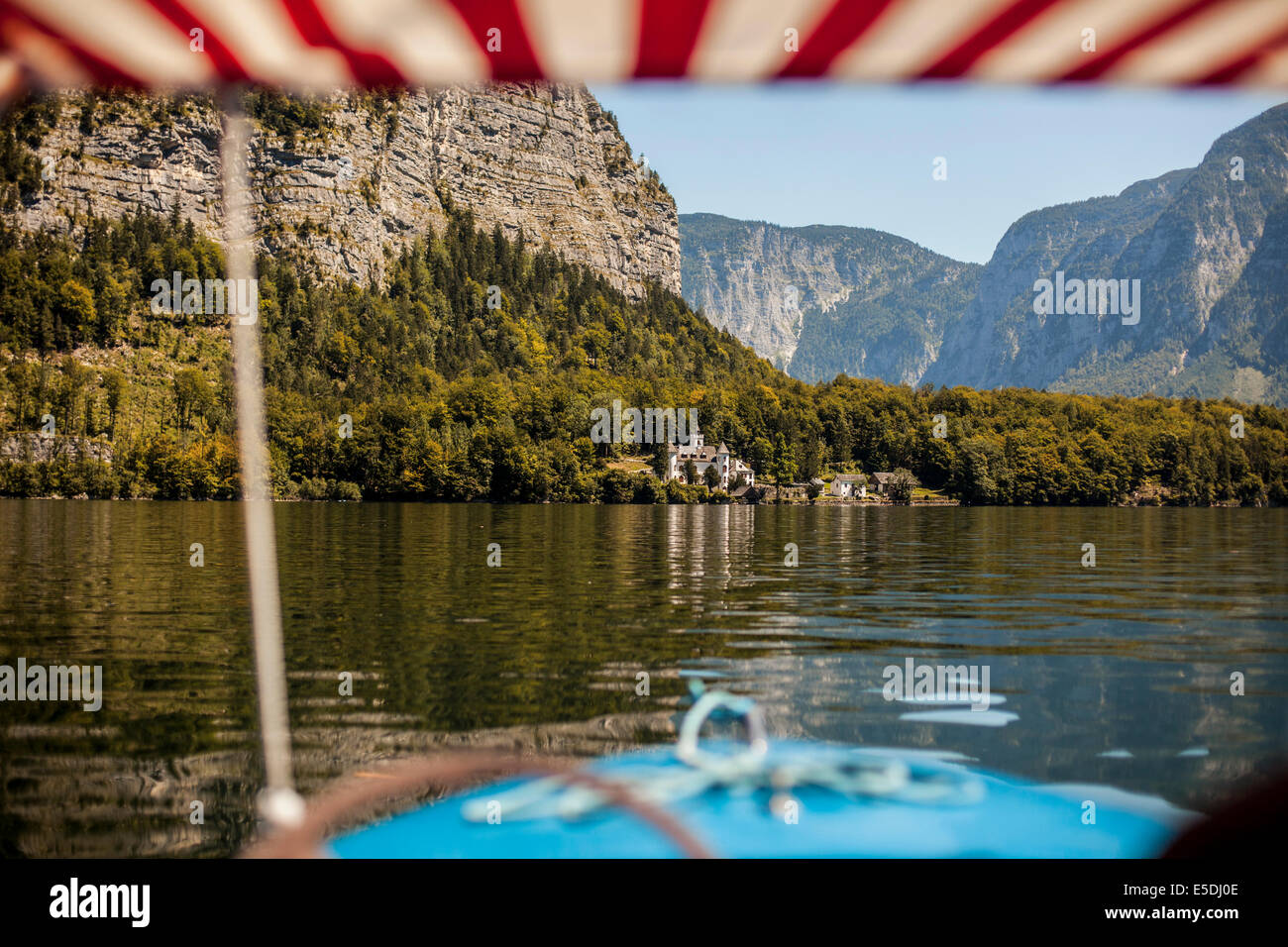 Österreich, Oberösterreich, See Hallstein mit Grub Burg Stockfoto