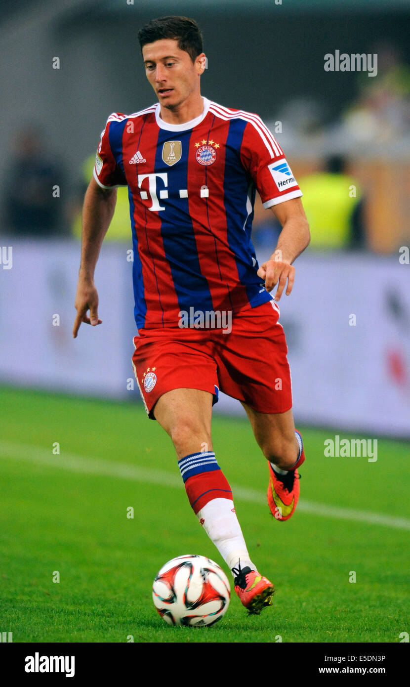 Freundschaftsspiel, Deutsche Bundesliga, MSV Duisburg Vs FC Bayern München, Muenchen, neue FCB weiterleiten Robert Lewandoswki aus Polen. Stockfoto