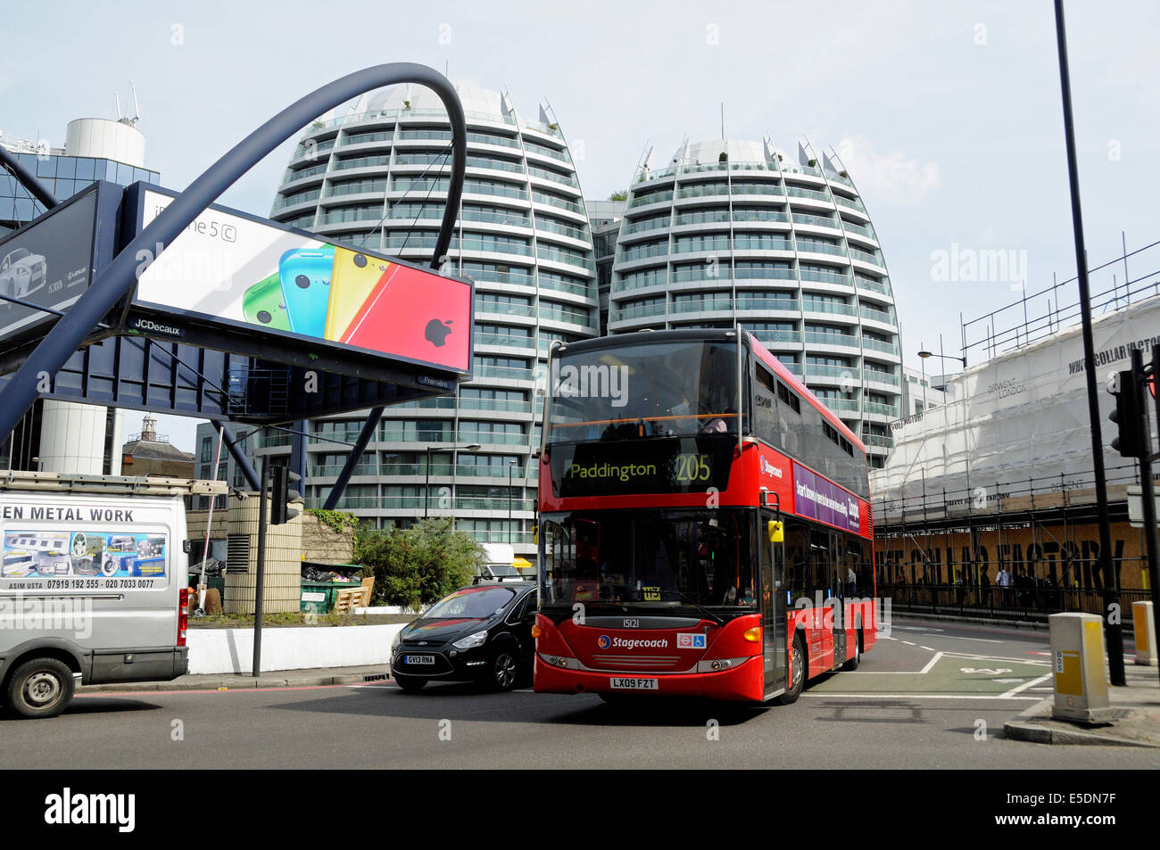 Bus, Kreisverkehr Old Street, London Borough of Islington, England Großbritannien UK Stockfoto