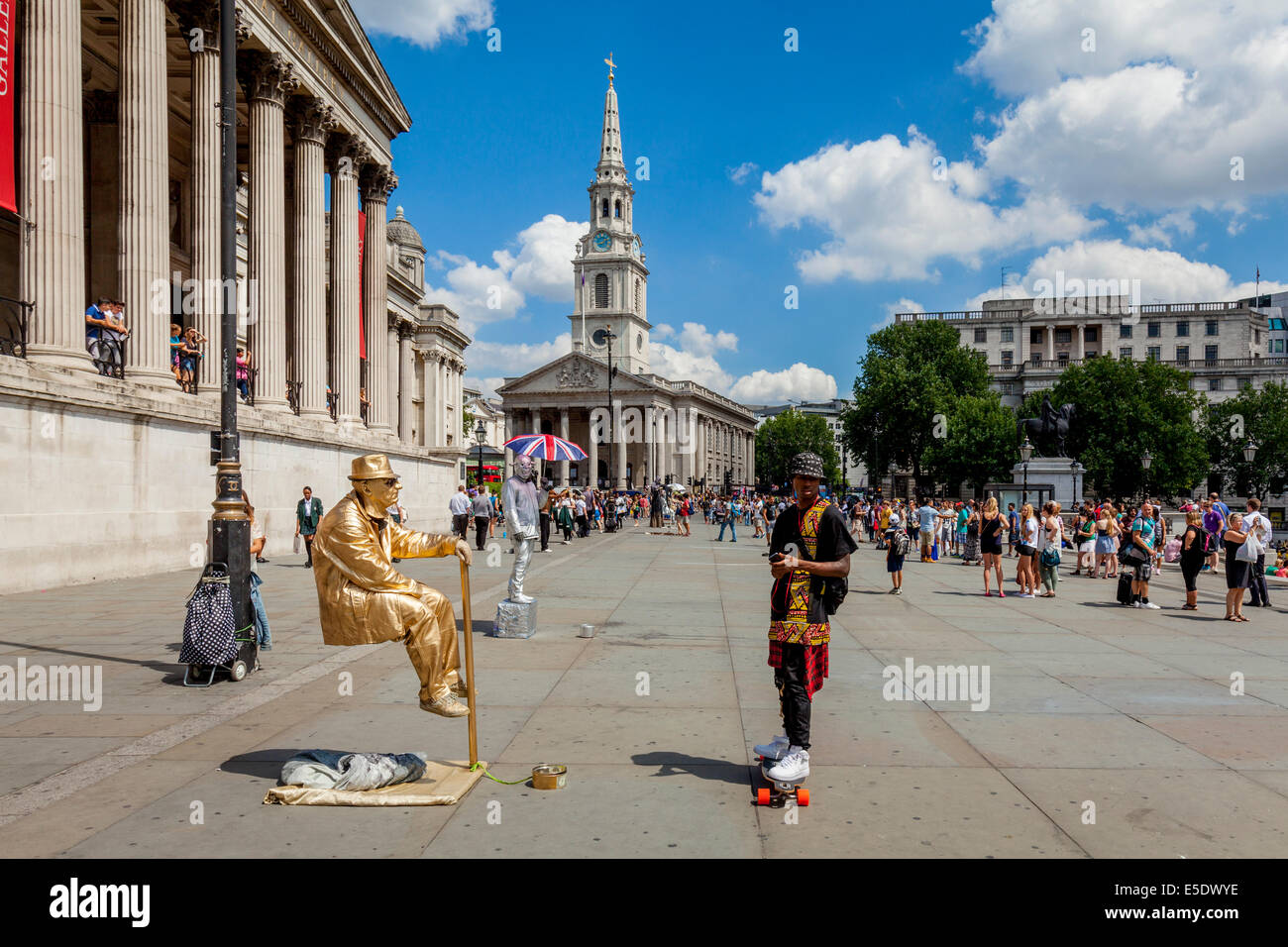 Gaukler, Trafalgar Square, London, England Stockfoto