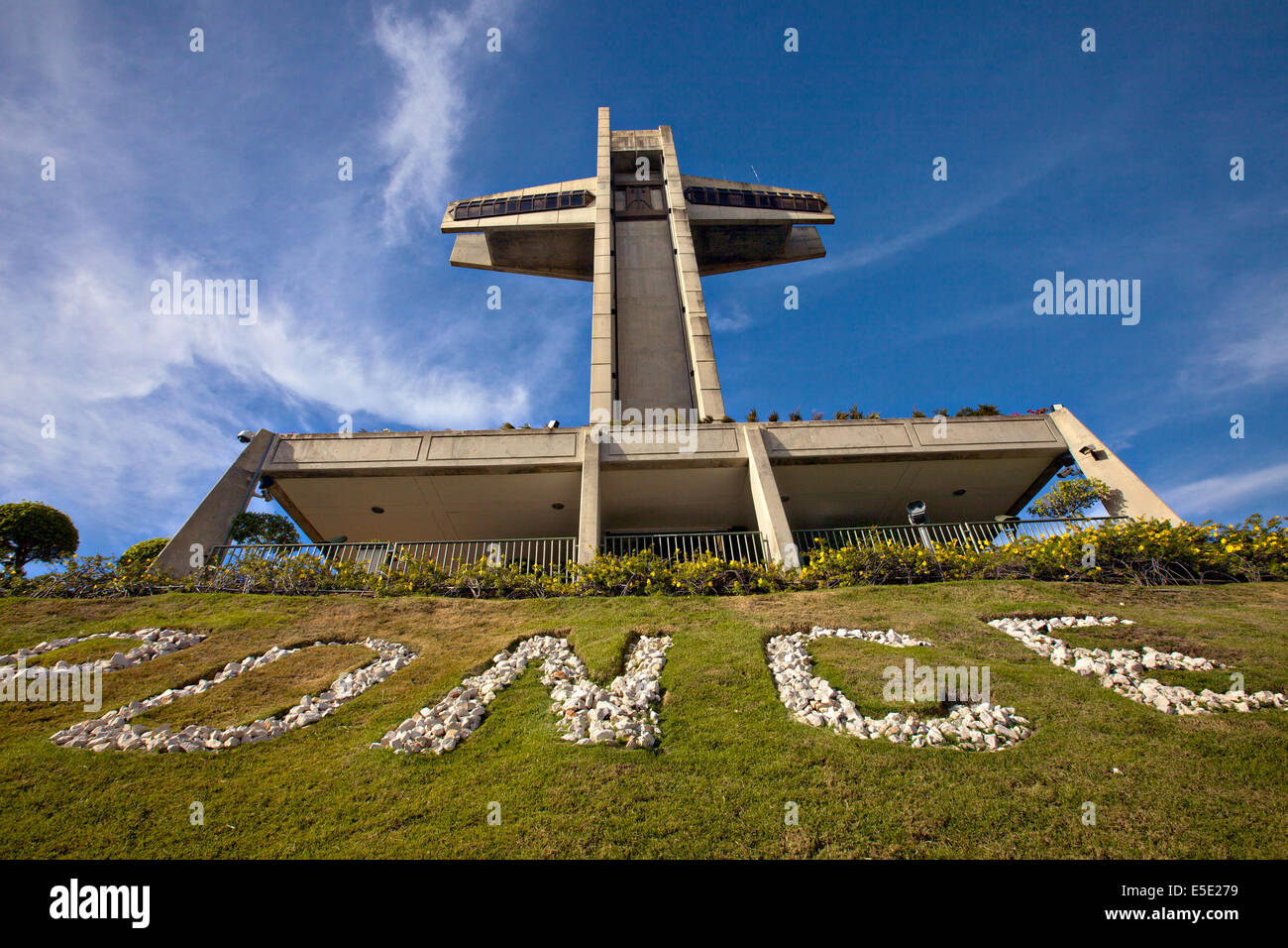 100-Fuß hohen kreuzförmigen Aussichtsturm genannt El Vigia Cross Vigia Hügel 21. Februar 2009 in Ponce, Puerto Rico. Stockfoto