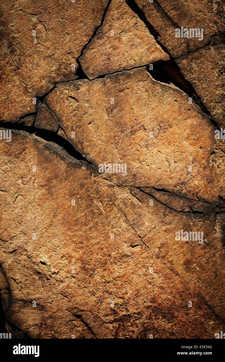 Gebrochenen Felsen Natur Hintergrund, vertikale Stockfoto