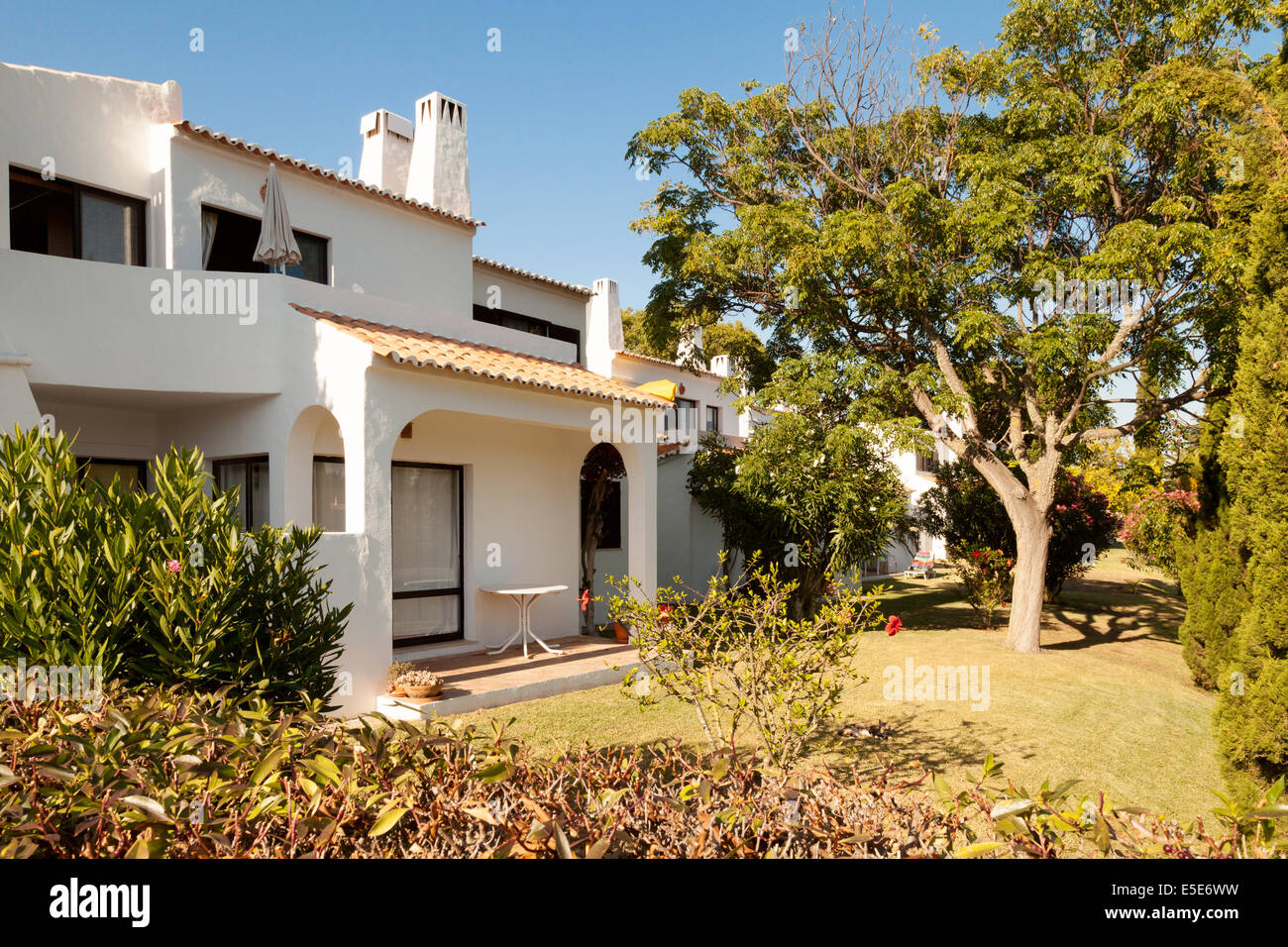 Ferienhäuser in Rocha Brava Ferienanlage, Algarve, Portugal, Europa Stockfoto