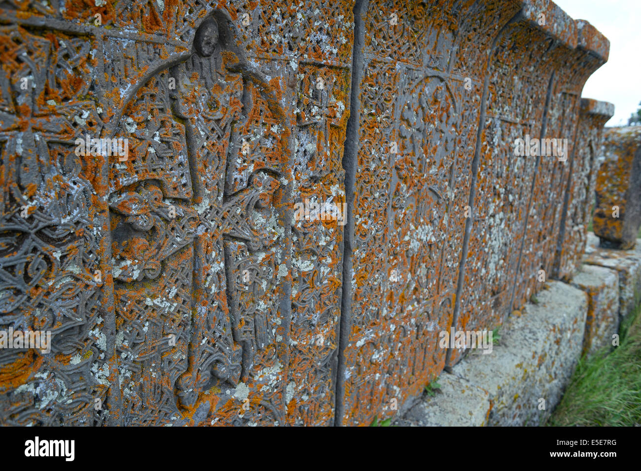 Die mittelalterliche Noraduz Friedhof mit seinen vielfältigen kreuzt geschnitzten Stein in Noraduz, Armenien, 24. Juni 2014. Foto: Jens Kalaene/Dpa - NO WIRE SERVICE Stockfoto
