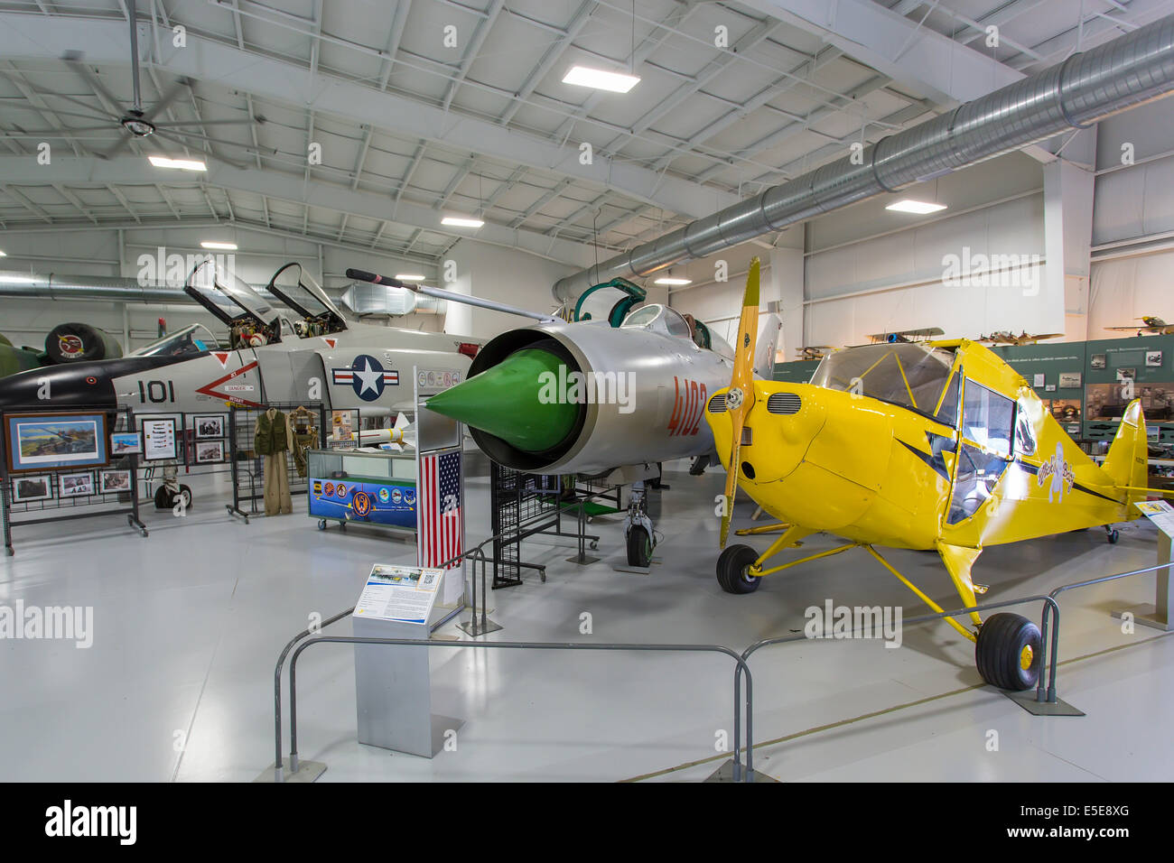 Innen-Exponate im Wings of Eagles Discovery Center Aviation Museum in Horseheads in der Nähe von Elmira New York Stockfoto