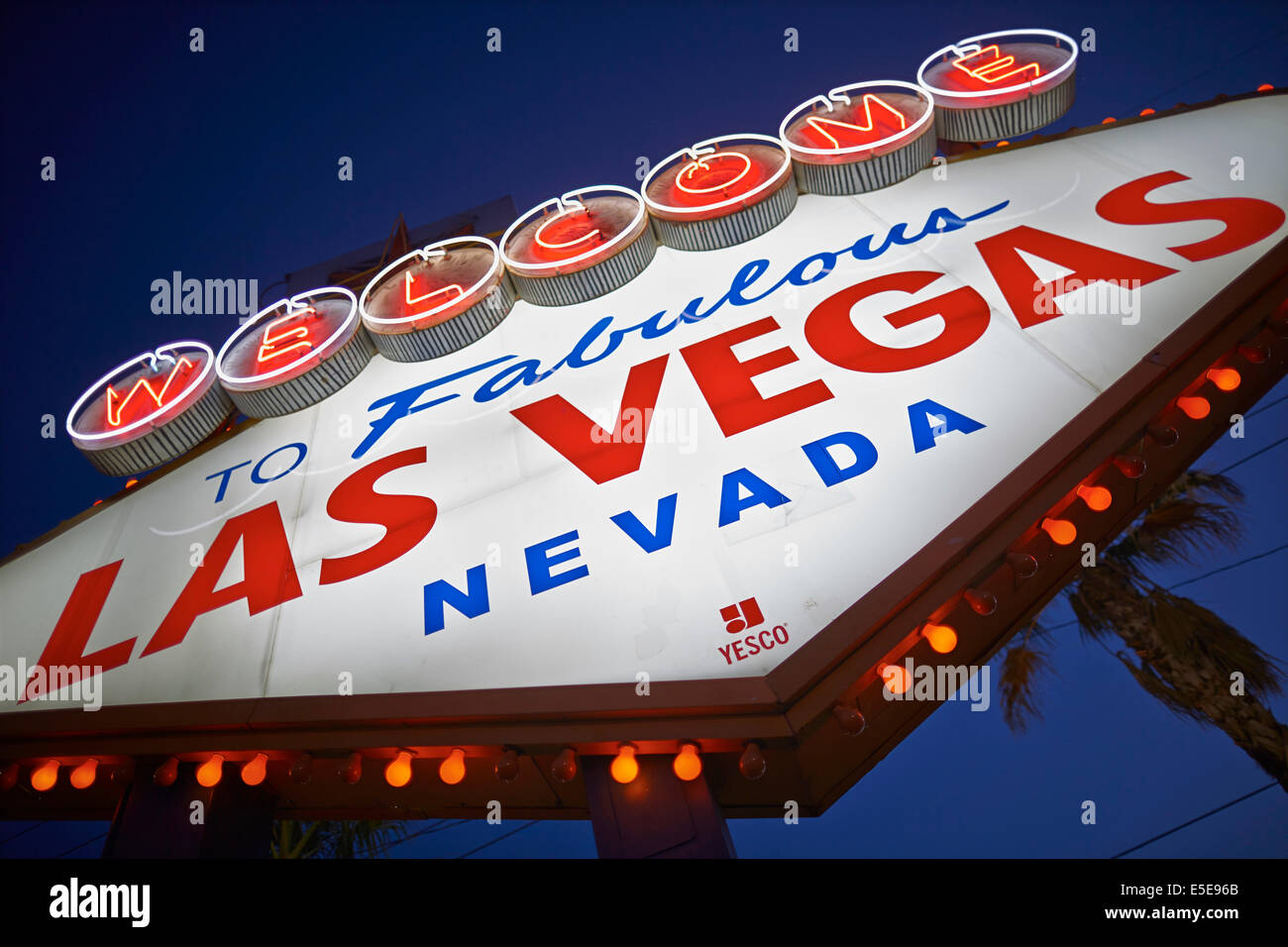 Welcome to Fabulous Las Vegas Sign und touristischen Wahrzeichen im Mai 1959 finanziert und errichtet bald nach Western Neon. Das Zeichen Stockfoto