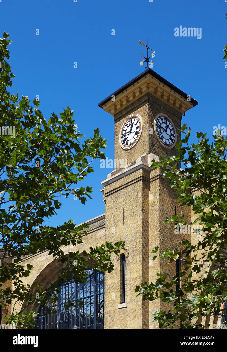 Kings Cross Station, Detail der Vorderansicht. Stockfoto
