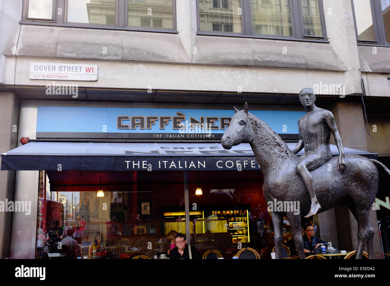 Caffe' Nero auf Dover Street, Mayfair, London Stockfoto