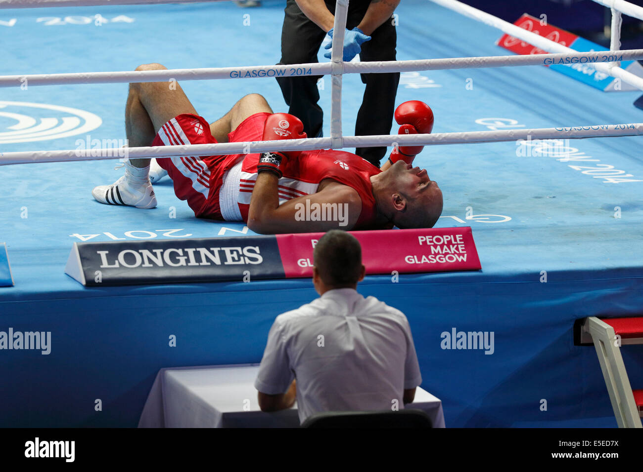 SECC, Glasgow, Schottland, Großbritannien, Dienstag, Juli 2014. Männer Super Heavyweight +91kg Quarter Final Boxing Match bei den Glasgow 2014 Commonwealth Games. Ross Henderson aus Schottland auf der Leinwand Stockfoto