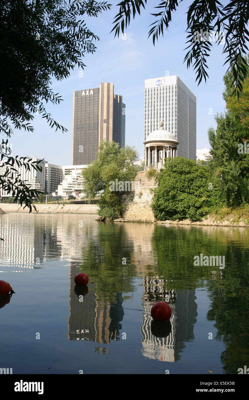 Frankreich, hauts de Seine, la Defence, Touren, Immeubles, gratte ciel, neuilly sur Seine, Temple de l'amour, ile de la Grande Jatte, la Seine, Stockfoto