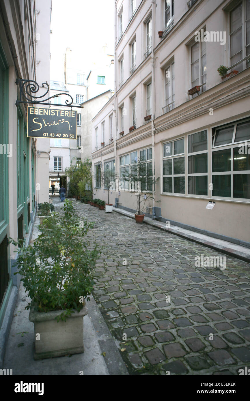 Frankreich, paris 11e, faubourg Saint antoine, quartier autrefois dedie aux metiers de l'ameublement, cour de l'Ours Stockfoto