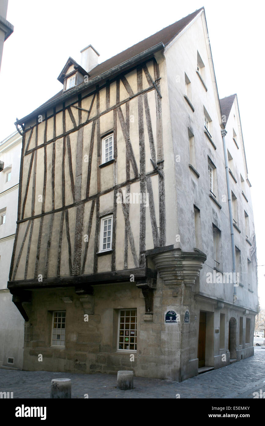 Frankreich, paris 4e, le marais, rue du grenier sur l'eau, maison a Pans de bois et encorbellement, collombage, Stockfoto