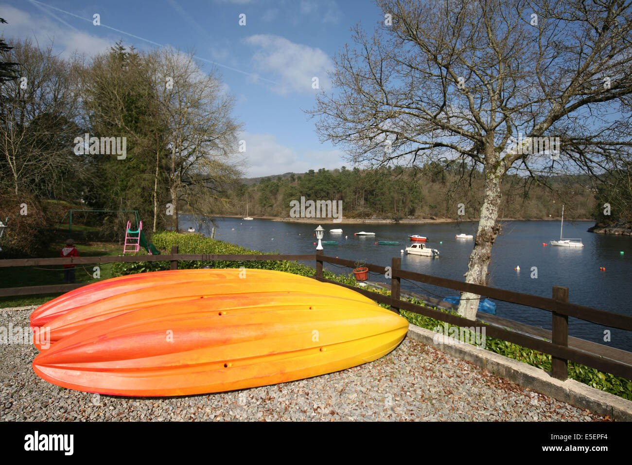 Frankreich, Bretagne, cotes d'Armour, lac de guerledan, caurel, base de loisirs de beau rivage, location de Kajak, Stockfoto