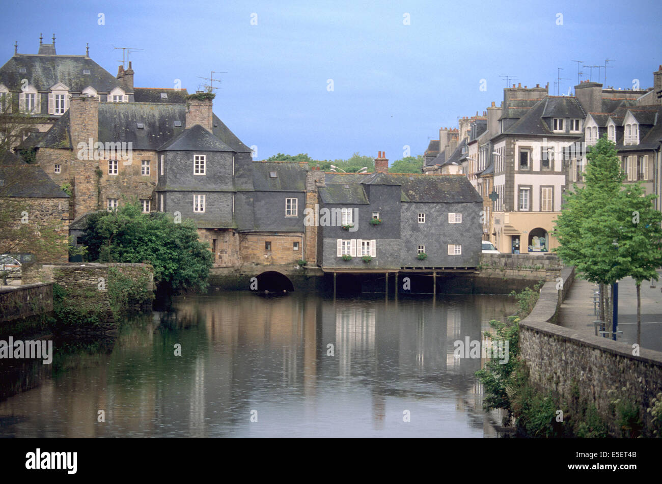 Frankreich, Bretagne, Finistere nord, landerneau, pont de rohan, Habitation, maisons bardage d'ardoise, Stockfoto