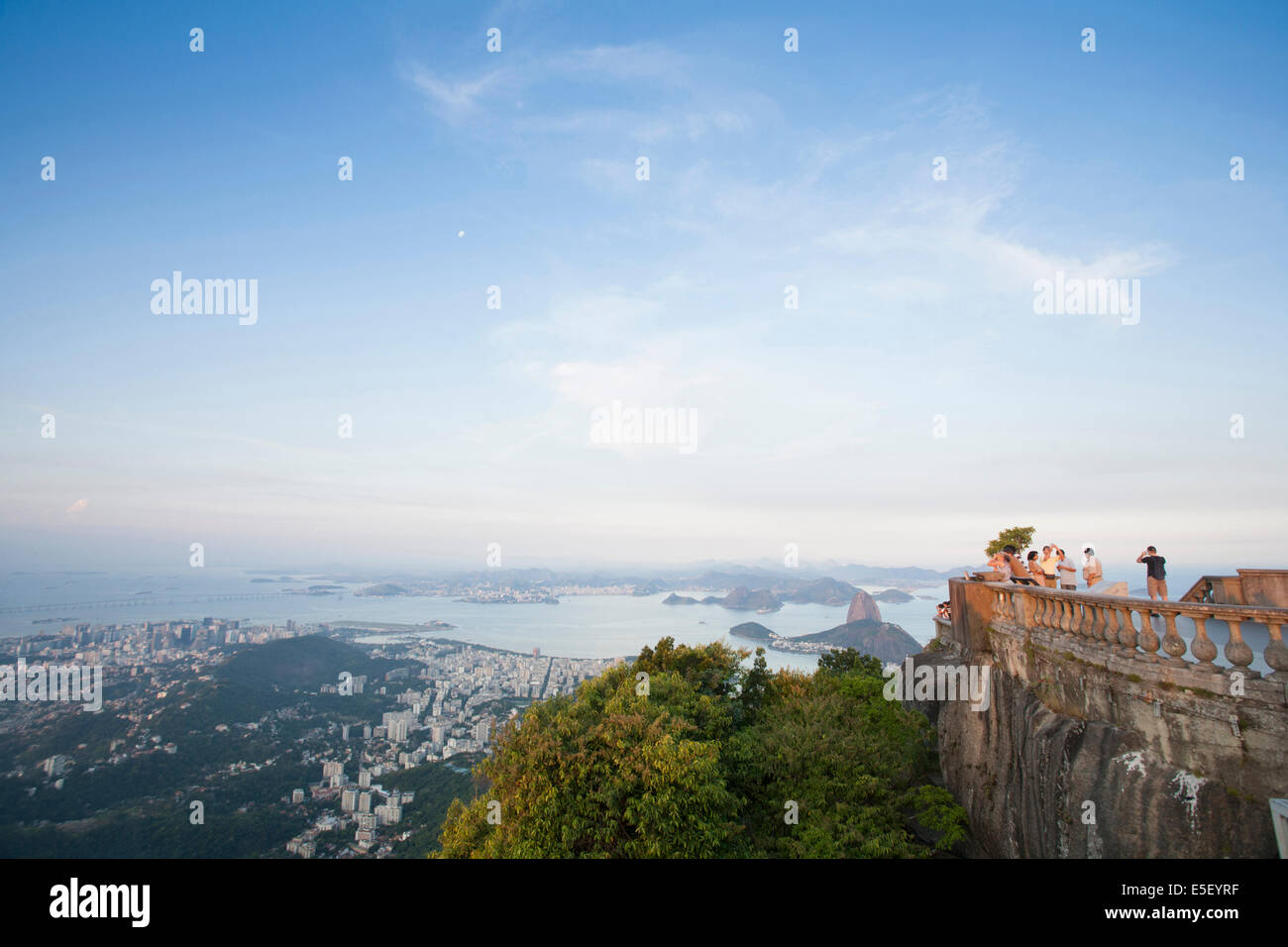 Luftbild von der Christus-Statue auf dem Corcovado-Berg, Rio De Janeiro, Brasilien Stockfoto