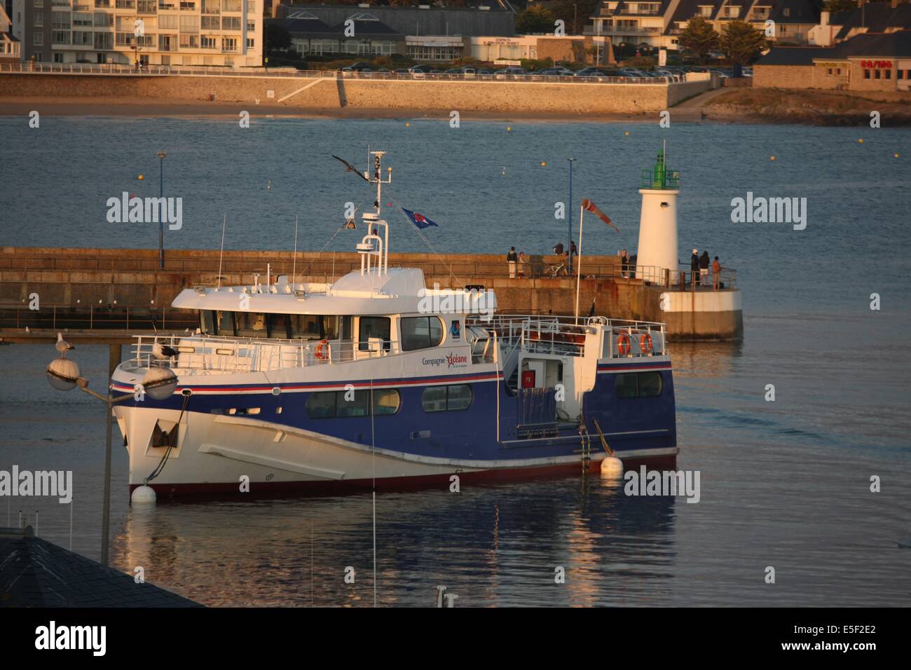 Frankreich, Bretagne, morbihan, quiberon, Ocean atlantique, Hafen maria, bateaux, Chalutier de retour au Port, Ferry Assurant la Liaison avec belle ile en mer, compagnie oceane, Stockfoto