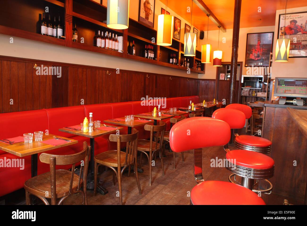 Frankreich, ile de france, paris 8e, Rue de ponthieu 18, Restaurant pdg, Burger Datum: 2011-2012 Stockfoto Frankreich, ile de france, paris 8e, Rue de ponthieu 18, Restaurant pdg, Burger Datum: 2011-2012 Stockfoto