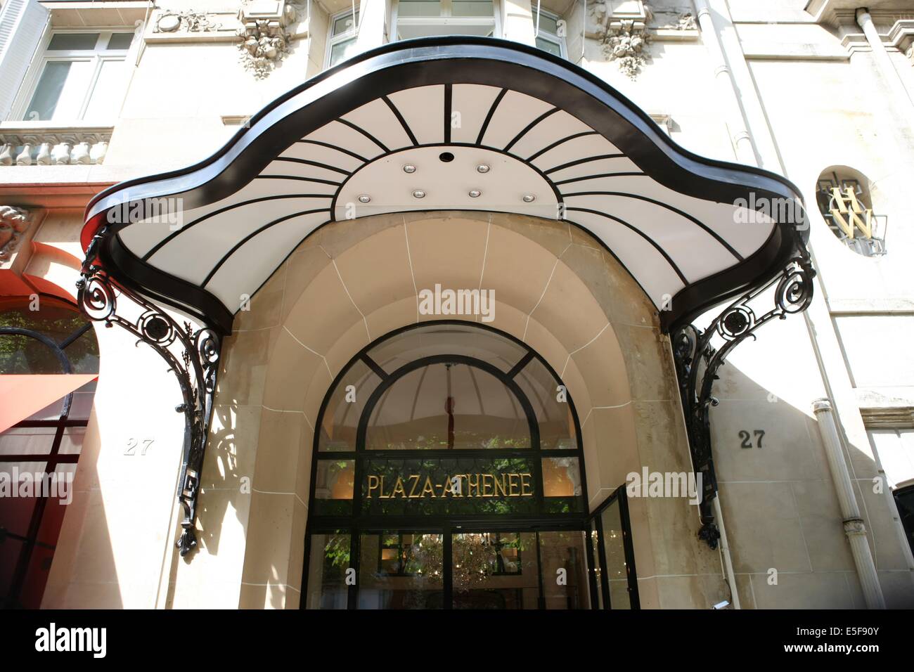 Frankreich, ile de france, pariser 8e-Viertel, Avenue montaigne, Hotel plaza athenee, Palast, Hotelerie de Luxe, marlene dietrich Datum: 2011-2012 Stockfoto