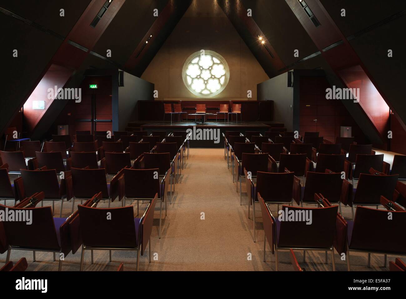 Frankreich, ile de france, pariser 5e-Viertel, rue de poissy, College des bernardins, Religion, architecte jm wilmotte, Petit Auditorium. Datum: 2011-2012 Stockfoto